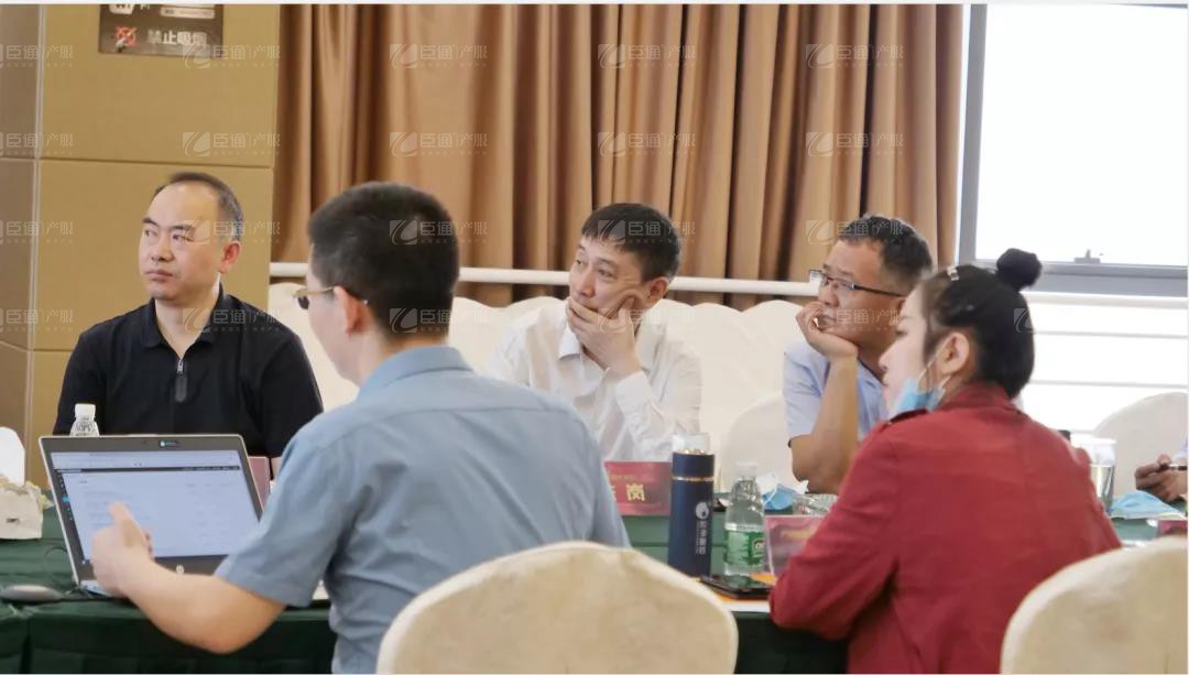 臣通顧問 臣通顧問